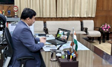 उपायुक्त ने की समेज आपदा प्रभावितों के लिए किये जा रहे राहत कार्यों की समीक्षा