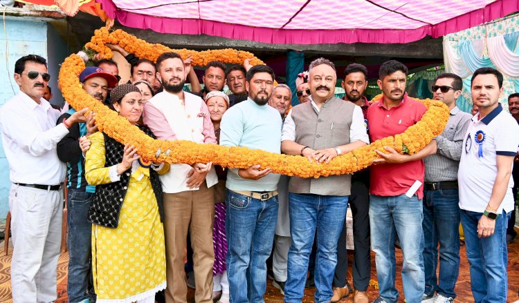 शिक्षा मंत्री ने 9.40 करोड़ से बनी "गलछू कोठू गारली" सड़क का किया उद्घाटन