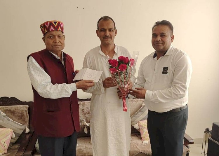 ऑल हिमाचल मुस्लिम वेलफेयर सोसायटी के पदाधिकारियों ने भारतीय पुलिस सेवा अधिकारी भागमल सिंह ठाकुर का किया भव्य स्वागत
