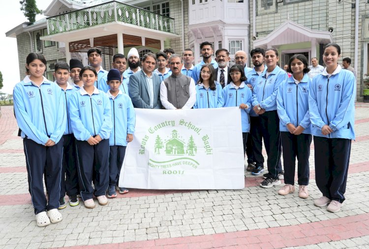 मुख्यमंत्री ने जापान में आयोजित होने वाली कराटे प्रतियोगिता में भाग लेने वाले भारतीय खिलाड़ियों को शुभकानाएं दीं