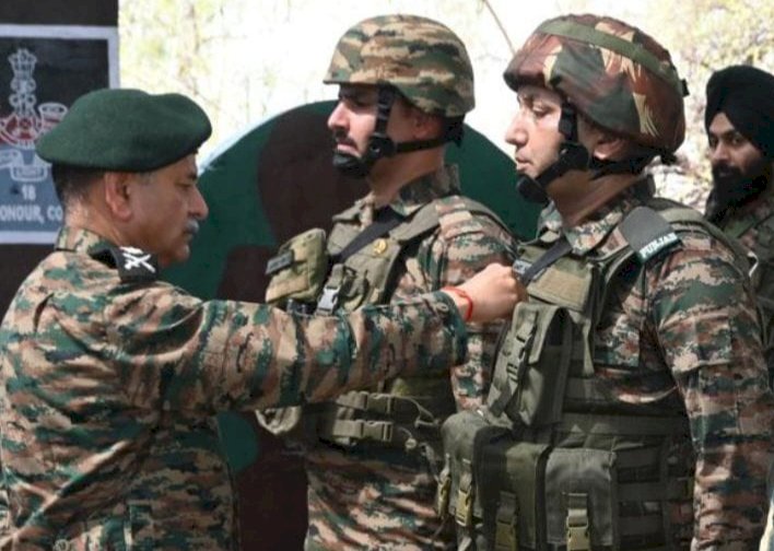 चीफ ऑफ द आर्मी स्टाफ ने नवाजा शिलाई के वीर सैनिक अमित कुमार को..