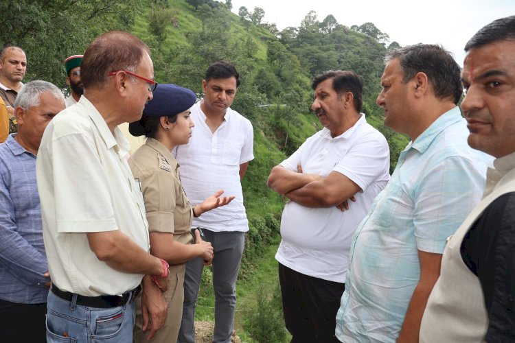 तारंगल बस दुर्घटना की न्यायिक जांच के आदेश- मुकेश अग्निहोत्री