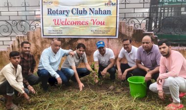 हिमाचल निर्माता की 119वीं जयंती पर रोटरी क्लब नाहन ने सफाई कर किया पौधरोपण