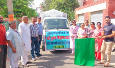 स्वां वुमन फेडरेशन ने मंडी जिला के बाढ़ पीड़ित बच्चों के लिए भेजीं 500 स्कूल किटें