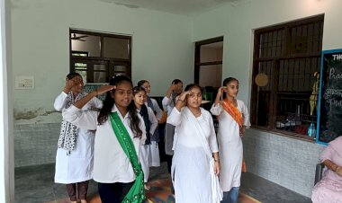 स्वतंत्रता दिवस की पूर्व संध्या पर मात्रा देवी पब्लिक स्कूल में रंगारंग सांस्कृतिक कार्यक्रम आयोजित