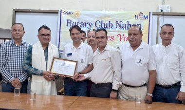 एस.डी.एम. नाहन बने रोटरी क्लब के मानद सदस्य