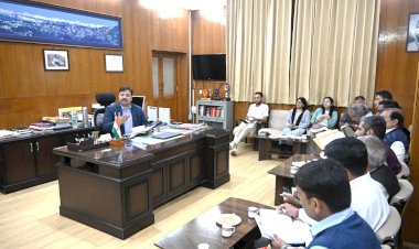 मतदान केंद्रों के युक्तिकरण को लेकर राजनीतिक दलों के साथ बैठक आयोजित