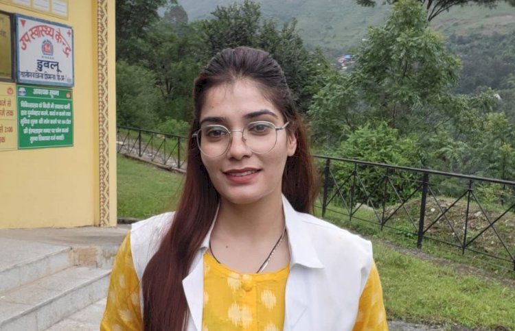 माता पद्मावती कॉलेज की पूर्व छात्रा रानी वर्मा बनी सामुदायिक स्वास्थ्य अधिकारी..
