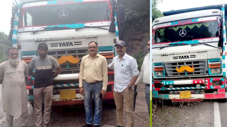 फ़र्जी नम्बर प्लेट - ओवर लोडिंग पर आरटीओ ने डेढ़ लाख का किया चालान: नेशनल हाईवे पर मोगीनन्द में चला चाबुक..