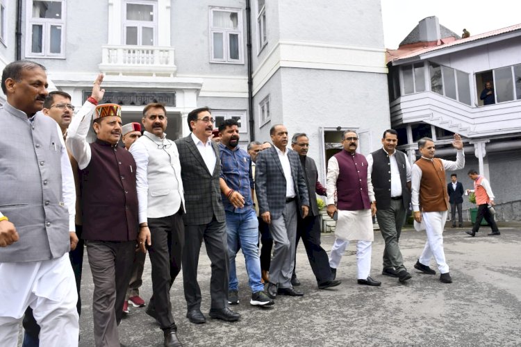 कांग्रेस सरकार की गलत नीतियों और भ्रष्टाचार की बजह से हुआ राज्य से उद्योगों का पलायन : जयराम ठाकुर
