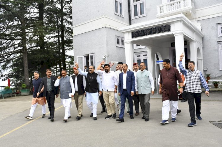जहां 10 साल पहले 83 हजार में नीलाम हुई थी दुकानें अब वहीं 4800 में बेची : जयराम ठाकुर