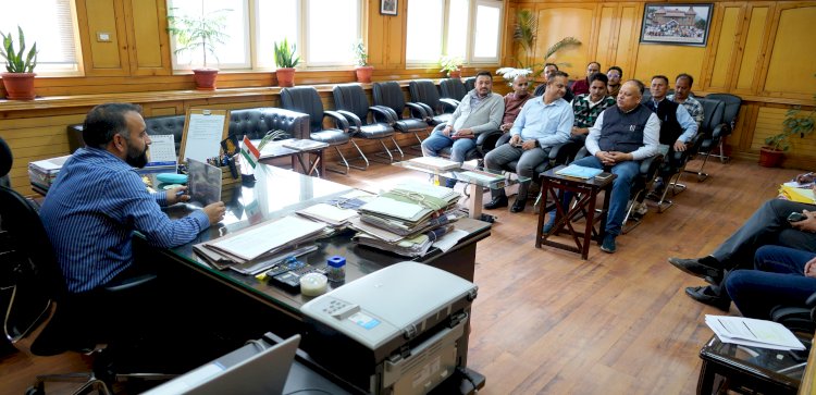 उपायुक्त किन्नौर ने आदि कर्मयोगी अभियान की बैठक की अध्यक्षता की