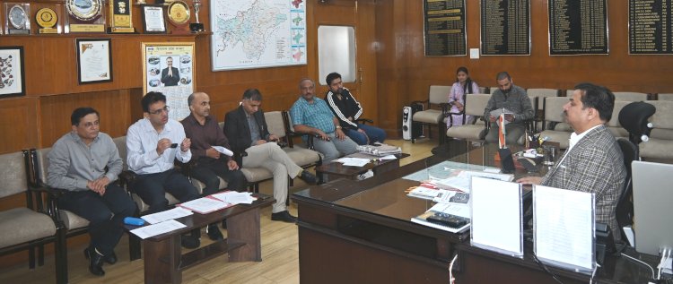 हर पंचायत में स्थापित होगी डेयरी कोआपरेटिव सोसाइटी - उपायुक्त