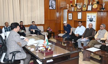 एम्स चमियाना में सराय निर्माण को लेकर उपायुक्त की अध्यक्षता में बैठक आयोजित