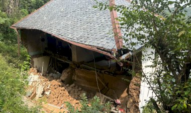 हमीरपुर में भी कई जगह तबाही, 24 घंटे में 32 करोड़ रुपये का नुक्सान