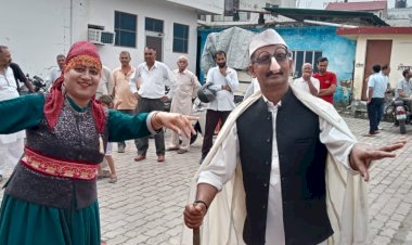 कांडोकांसर व कोटली में कलाकारों ने दी कल्याणकारी योजनाओं की जानकारी