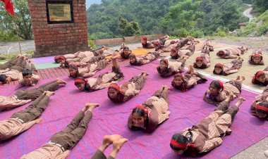 रोटरी क्लब नाहन एवं आयुष विभाग नाहन के संयुक्त तत्वावधान में राजकीय उच्च विद्यालय मलगांव में निःशुल्क चिकित्सा एवं योग शिविर का आयोजन