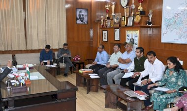 जिला में सार्वजनिक वितरण प्रणाली को बेहतर बनाने के लिए विभाग सक्रियता से करे कार्य - उपायुक्त