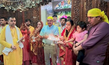 उपायुक्त प्रियंका वर्मा ने माता बालासुन्दरी मंदिर में हवन यज्ञ व कंजिका पूजन किया..