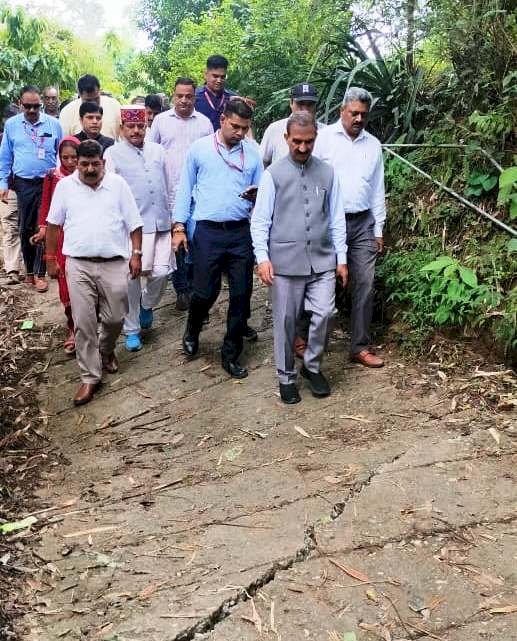 मुख्यमंत्री ने सुजानपुर विधानसभा क्षेत्र के आपदा प्रभावित गांवों का निरीक्षण किया.. चबूतरा के बेघर हुए प्रत्येक परिवार को दिए जाएंगे 8.70 लाख रुपये
