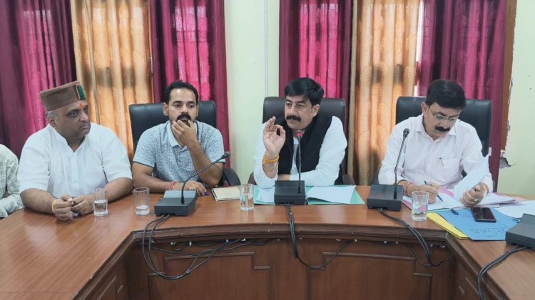 विधायक विवेक शर्मा ने ली आपदा प्रबंधन की समीक्षा बैठक, अधिकारियों को आपदा से हुए नुकसान की 13 सितंबर तक रिपोर्ट सौंपने के निर्देश