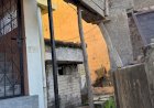 हैरानी: निर्माण के लिए 8 महीनों से पैदल रास्ते के  बीच खड़ी कर दी स्पोर्ट, नप का नोटिस भी काम नही आया..