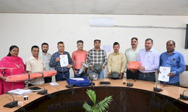 बिलासपुर में अंतर्राष्ट्रीय आपदा न्यूनीकरण दिवस पर पंचायतों को वितरित की गईं आपातकालीन राहत किटें