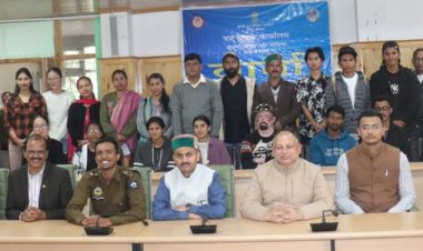 प्रशासन और मीडिया के बीच सहज संवाद का सेतु हैं वार्ता जैसे कार्यक्रम: उपायुक्त