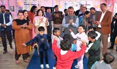 मुख्यमंत्री ने टूटीकंडी बाल आश्रम में बच्चों के साथ मनाई दिवाली.. राज्य भर के बाल आश्रमों में रहने वाले बच्चों के लिए होगा खेल दिवस का आयोजन