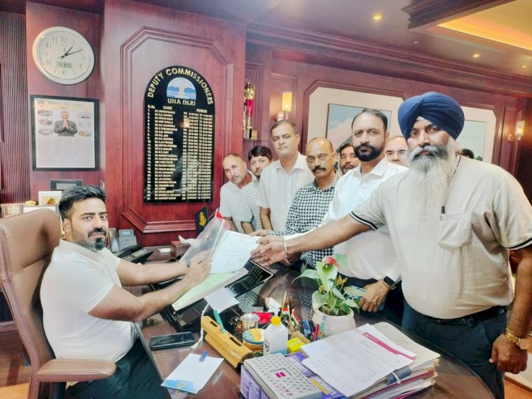 डीसी से की कर्मचारी प्रतिनिधिमण्डल ने भेंट, जल्द होगी जेसीसी की बैठक