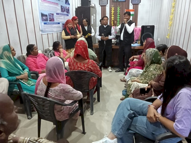 सलोह और दुलैहड़ में एससी/एसटी शिक्षा ऋण योजना बारे ग्रामीण किए जागरूक