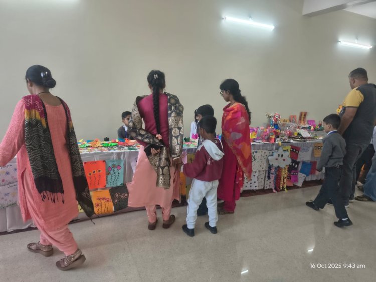 सिल्वर बेल्स पब्लिक स्कूल नाहन में Art and Craft Exhibition में Pre-Nursery से 8वीं कक्षा तक के बच्चों ने लिया बढ़-चढ़कर भाग 