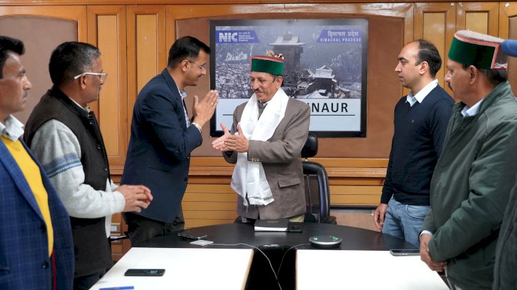 बर्फबारी के सीजन में पर्याप्त खाद्य पदार्थों का स्टॉक उपलब्ध करवाने पर दिए निर्देश