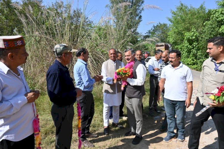 घुमारवीं के भदरोग में जल्द बसेंगे उद्योग — 12 करोड़ रूपए से होगा बुनियादी ढांचे का निर्माण : धर्माणी