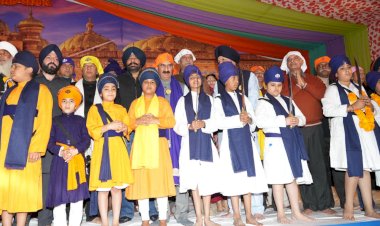 शहीदी पर्व पर आयोजित राज्य स्तरीय समारोह में शामिल हुए मुख्यमंत्री