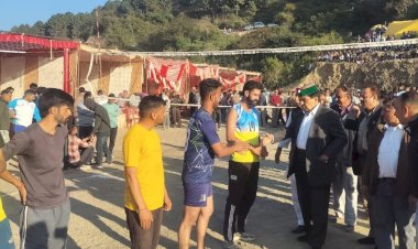 मेले और उत्सव तनावमुक्त जीवन जीने की कला सिखाने में निभाते हैं अहम भूमिका - डॉ. शांडिल