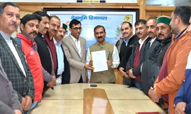 राज्य सरकार ग्रामीण विद्यार्थियों को गुणवत्तापूर्ण शिक्षा प्रदान करने के लिए प्रतिबद्ध : मुख्यमंत्री