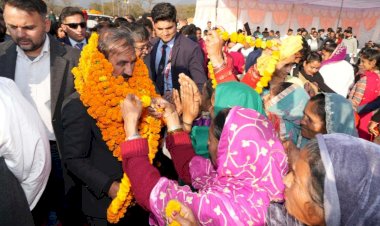 मुख्यमंत्री ने पालमपुर हेलीपोर्ट की आधारशिला रखी