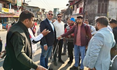 बैजनाथ मंदिर पार्किंग से चौबीन चौक तक संयुक्त निरीक्षण, एस डी एम ने पार्किंग एवं यातायात व्यवस्था सुधारने हेतु महत्वपूर्ण निर्देश