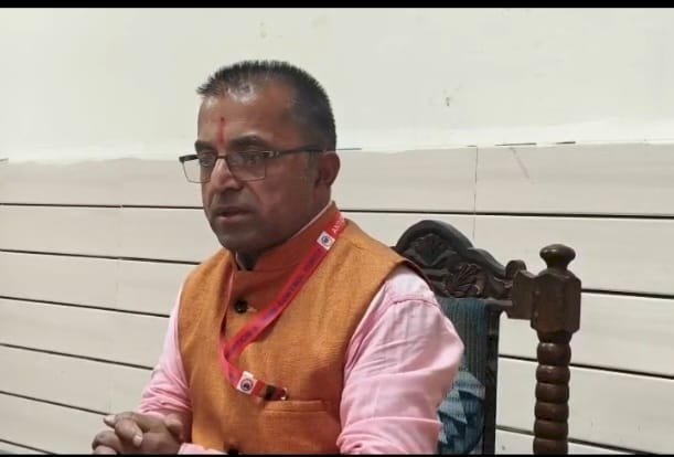 अवैध डंपिंग और अवैध खनन पर उद्योग मंत्री और संबंधित अधिकारियों पर जम कर बरसे नाथूराम चौहान