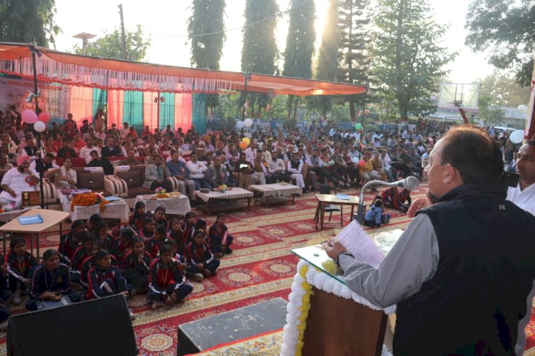 उद्योग मंत्री ने अम्बोया में आयोजित राज्य स्तरीय अंडर-19 सांस्कृतिक प्रतियोगिता के समापन समारोह की अध्यक्षता की