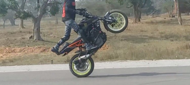 नाहन: बाइक से स्टंटबाजी महंगी पड़ी, कोलर गांव निवासी तपेन्द्र सिंह के खिलाफ एफआईआर दर्ज