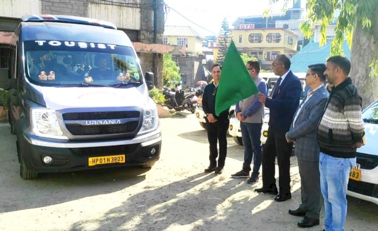 उपायुक्त ने चिल्ड्रन ऑफ द स्टेट बच्चों की बस को हरी झंडी दिखाकर किया रवाना