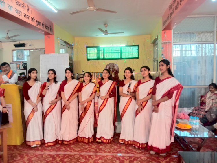 नाहन : भारत को जानो प्रतियोगिता में वरिष्ठ वर्ग में और कनिष्ठ वर्ग में ने मारी बाजी