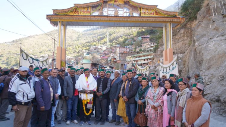 राजस्व मंत्री ने किन्नौर जिला में 16 लाख 50 हजार रुपए की राशि से निर्मित मुख्य द्वार भावानगर का लोकार्पण किया