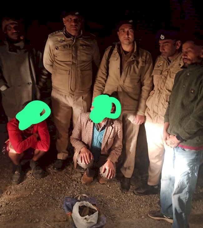 नाहन: 1.584 किलो ग्राम चरस पकड़ी, आरोपी तुला राम व राम चन्द्र हिरासत में.शिलाई में एफआईआर दर्ज..