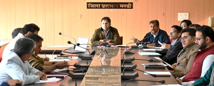 शीतकालीन मौसम 2025-26 की तैयारियों को लेकर  समीक्षा बैठक आयोजित