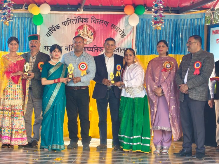 जाबल का बाग में राजकीय वरिष्ठ माध्यमिक पाठशाला व  प्राथमिक पाठशाला का संयुक्त पारितोषिक वितरण कार्यक्रम आयोजित