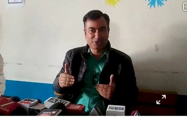 नाहन: नगर परिषद के वार्ड नं 2 बनाई गई डुप्लीकेट वोटों का खुलासा, वेस्ट बंगाल के लोगों भी सूची में...पार्षद विक्रम वर्मा ने लगाए गम्भीर आरोप..