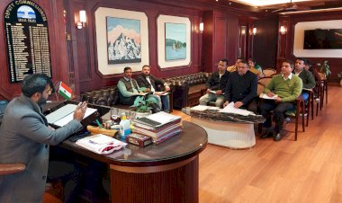 ऊना जिले में खाद्य सुरक्षा मानकों के कड़े पालन को लेकर उपायुक्त ने दिए सख्त निर्देश